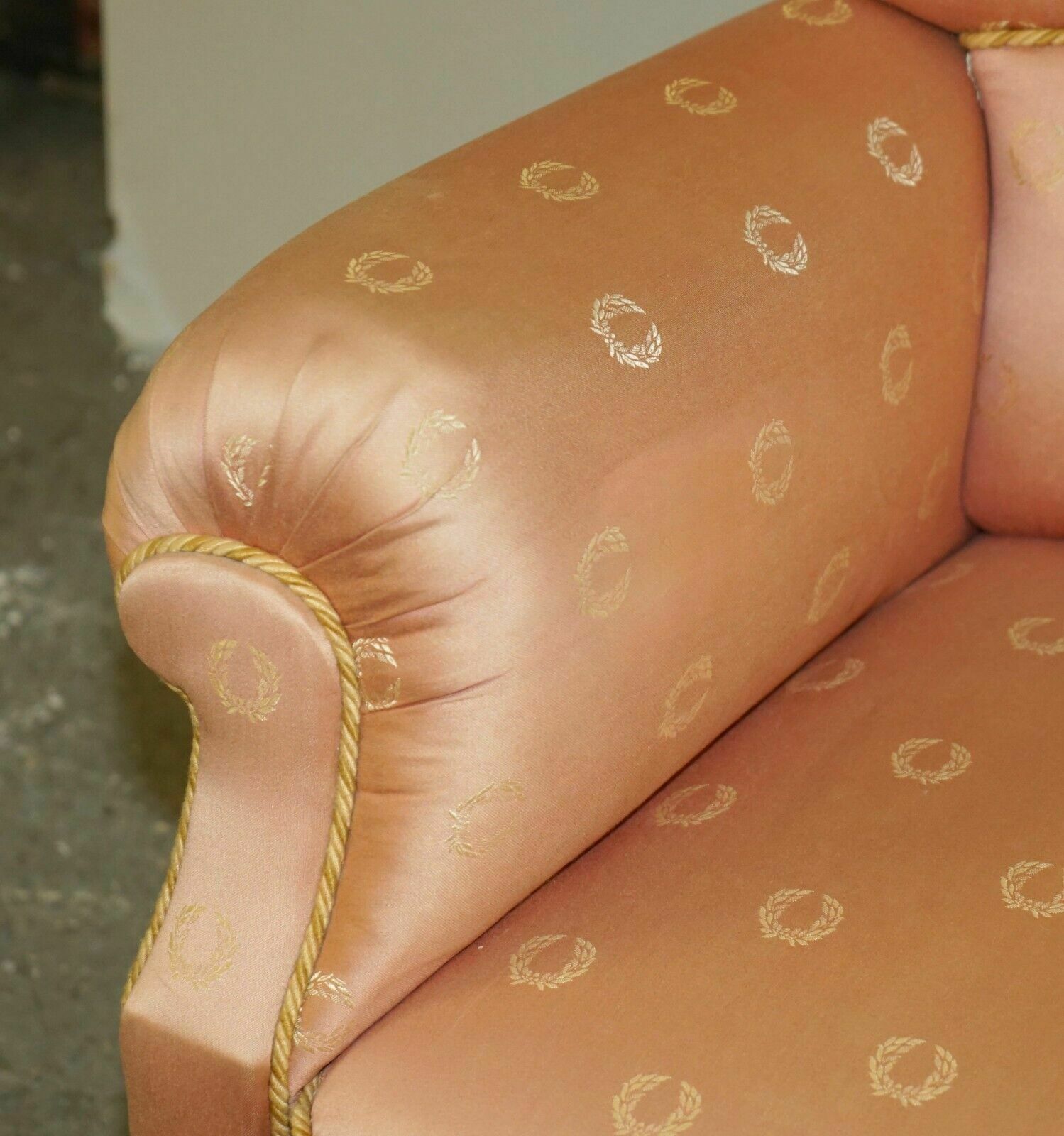 photo vinterior Pair Of Antique Art Deco Circa 1920 Lions Hairy Paw Carved French Club Armchairs