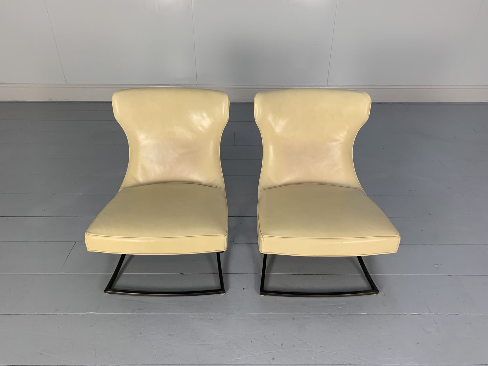 Pair Of Baxter “Paloma” Chairs – In Cream Leather photo Furniture