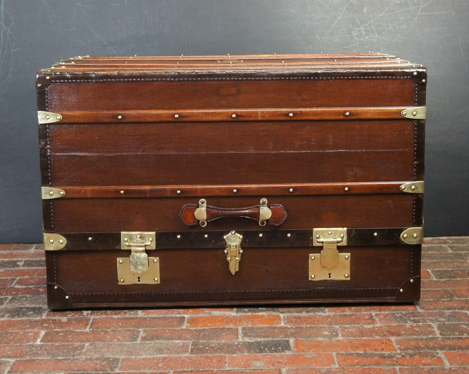 Bespoke Antique Steamer Trunk Wine Table Storage photo vinterior