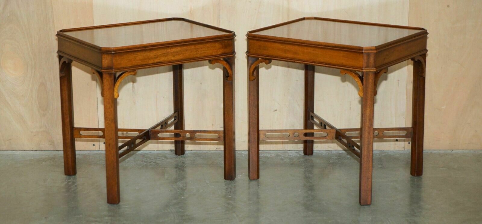 Vintage Pair Of English Mahogany Thomas Chippendale Style Side End Lamp Tables photo furniture