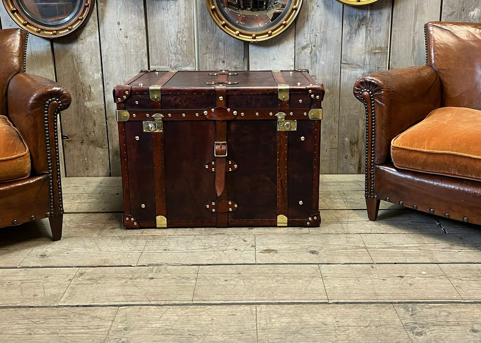 English Leather Trunk , Coffee Table Chest , Room Decor , End Table photo 1483.0
