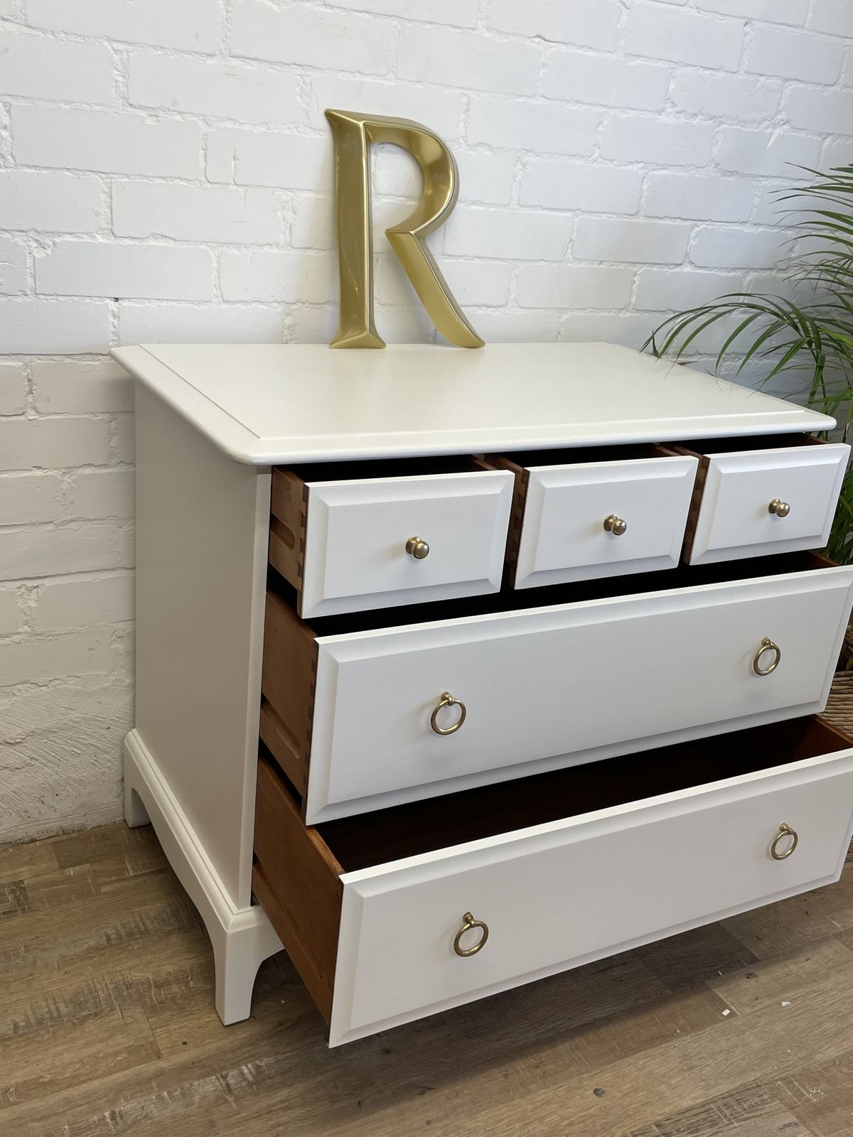 Stag Minstrel 3 Over 2 Chest Of Drawers Painted Jasmine White photo vinterior