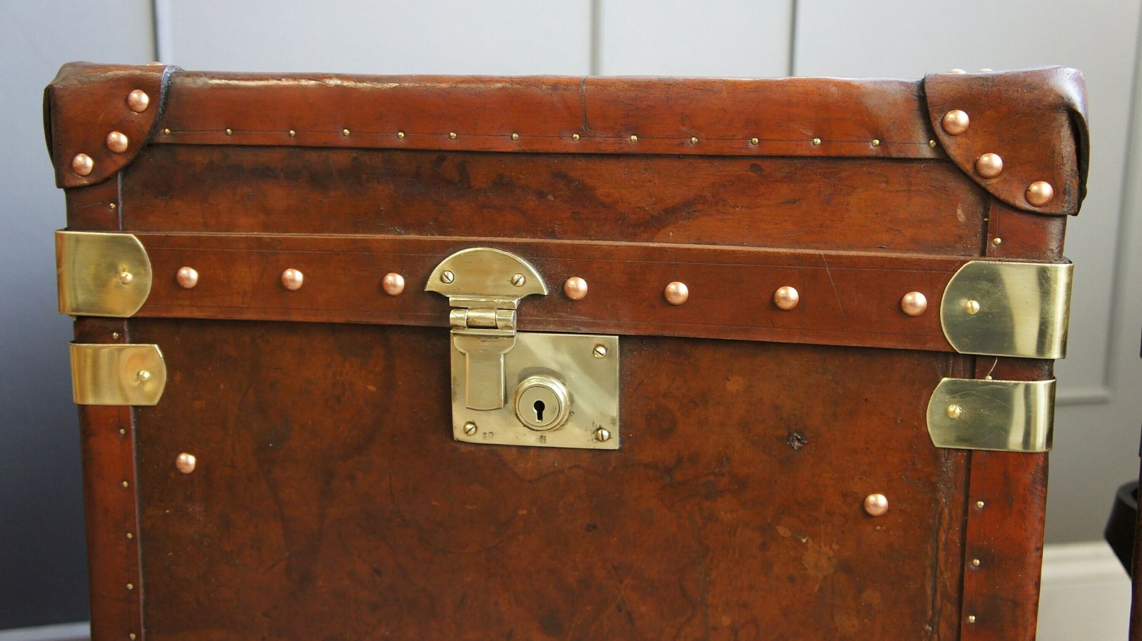 Original Antique English Leather Large Occasional Side Table Trunks photo 1149.0