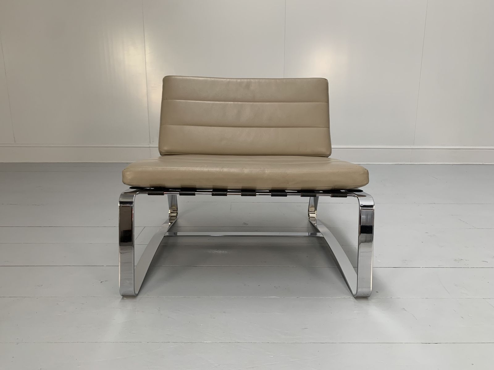 Pair Of Minotti “Delaunay” Armchairs – In Pale Brown “Pelle” Leather photo buy