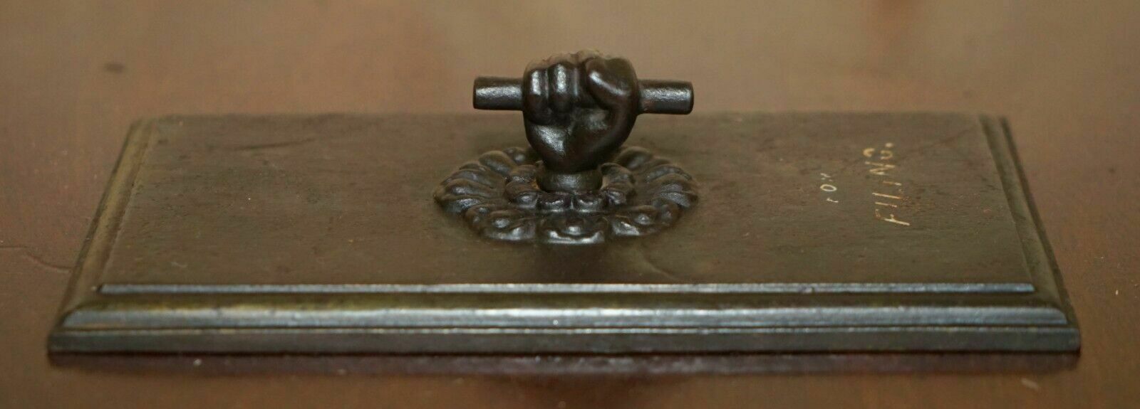 Rare Antique Victorian A Kenrick & Sons N°5 Clenched Fist Bronze Paperweight photo vintage