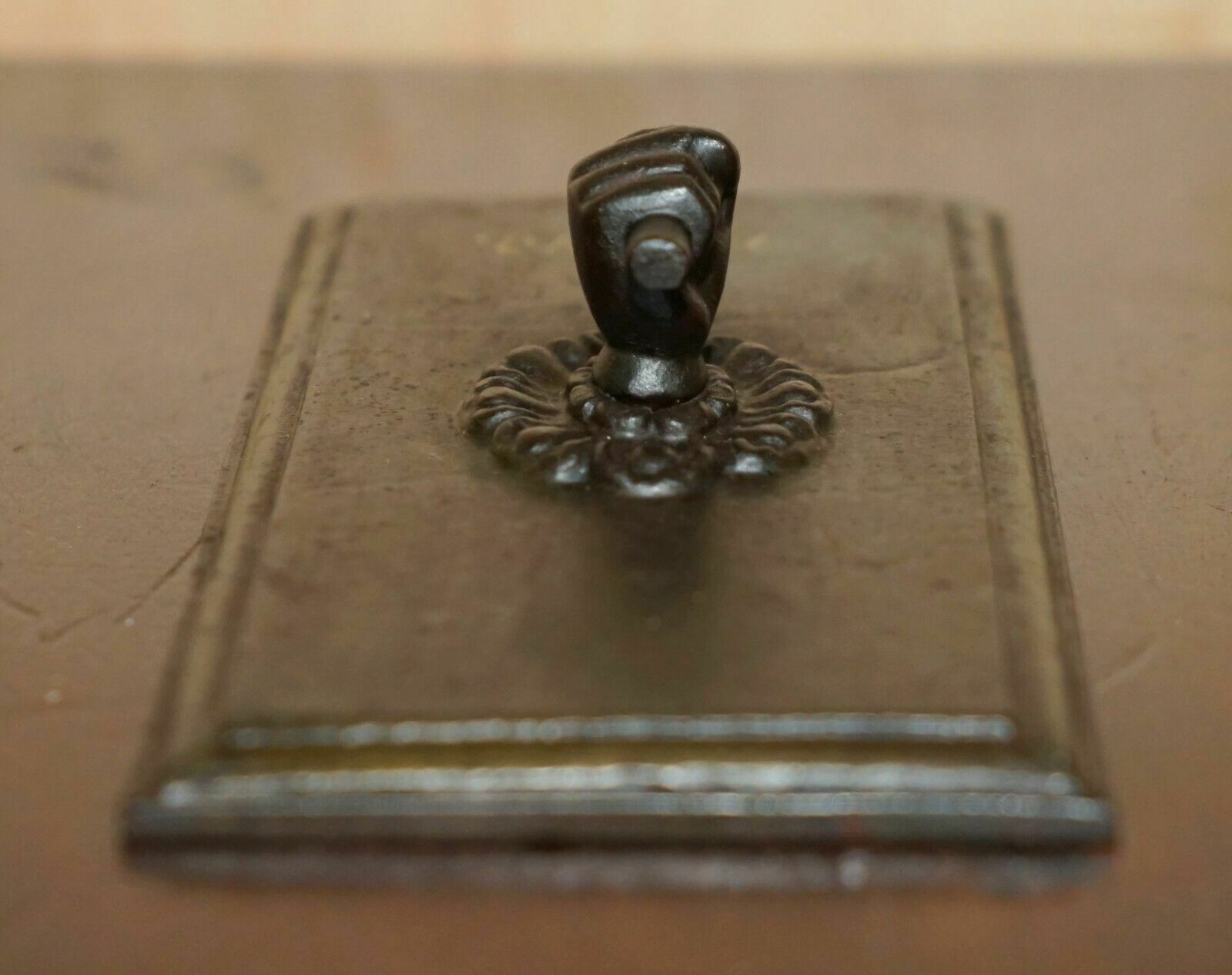 600.0 Rare Antique Victorian A Kenrick & Sons N°5 Clenched Fist Bronze Paperweight photo