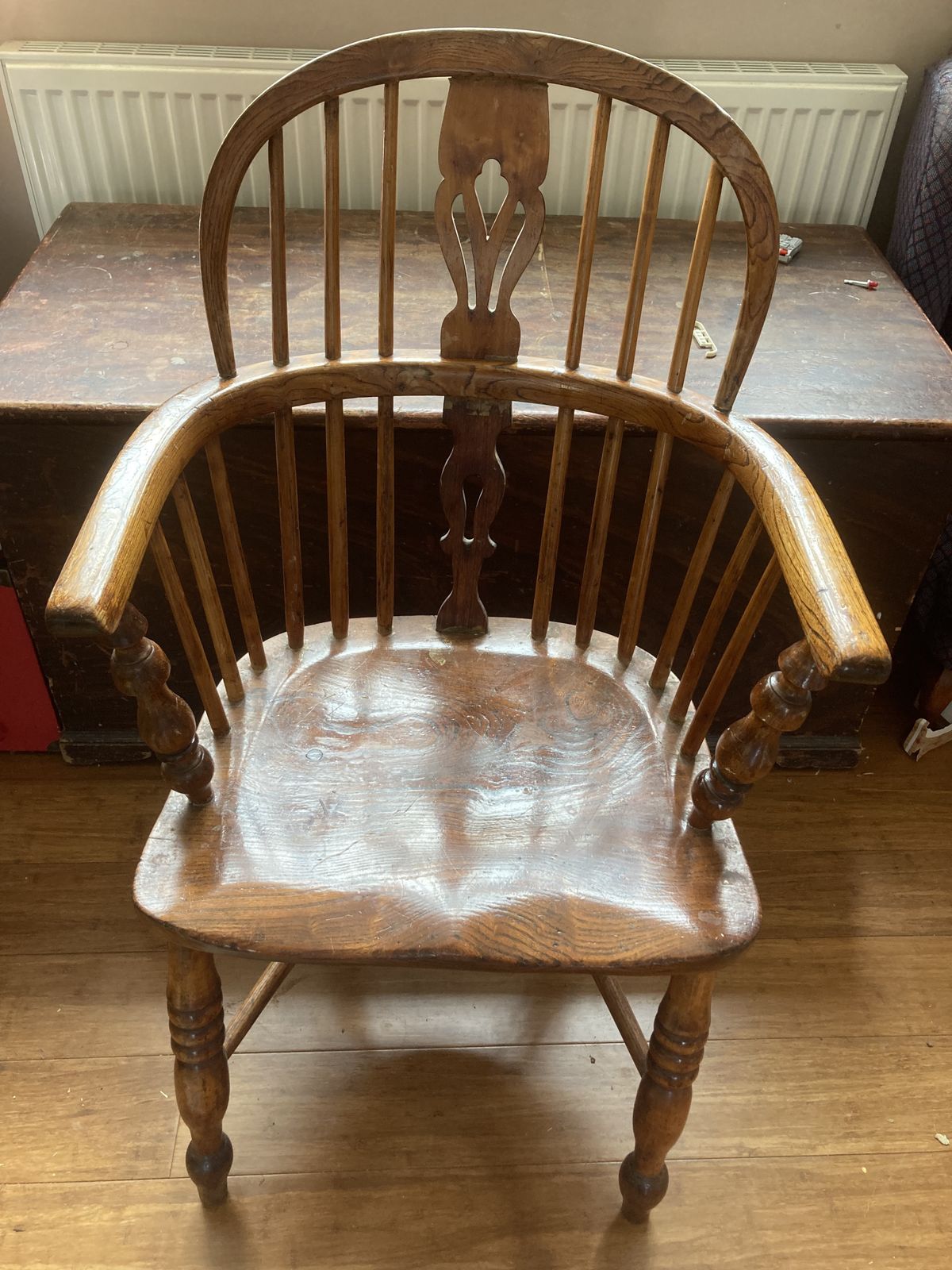 Elm Cow Horn Stretcher Windsor Style Chair photo 325.0