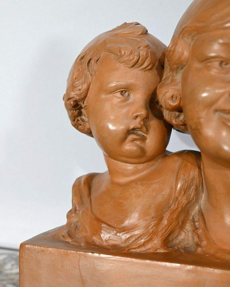 Group In Patinated Terracotta, “Mother And Her Children”, Signed P. Dumont, Art Deco – 1920 photo vinterior
