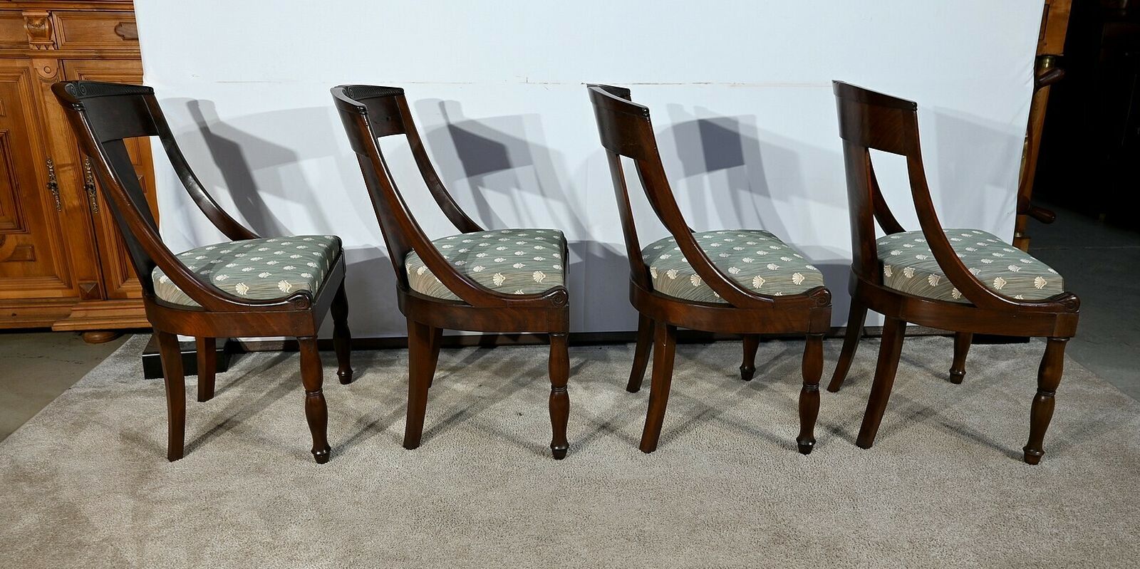 Suite Of 4 Gondola Chairs In Cuban Mahogany, Restoration Period – Early 19th Century photo for sale