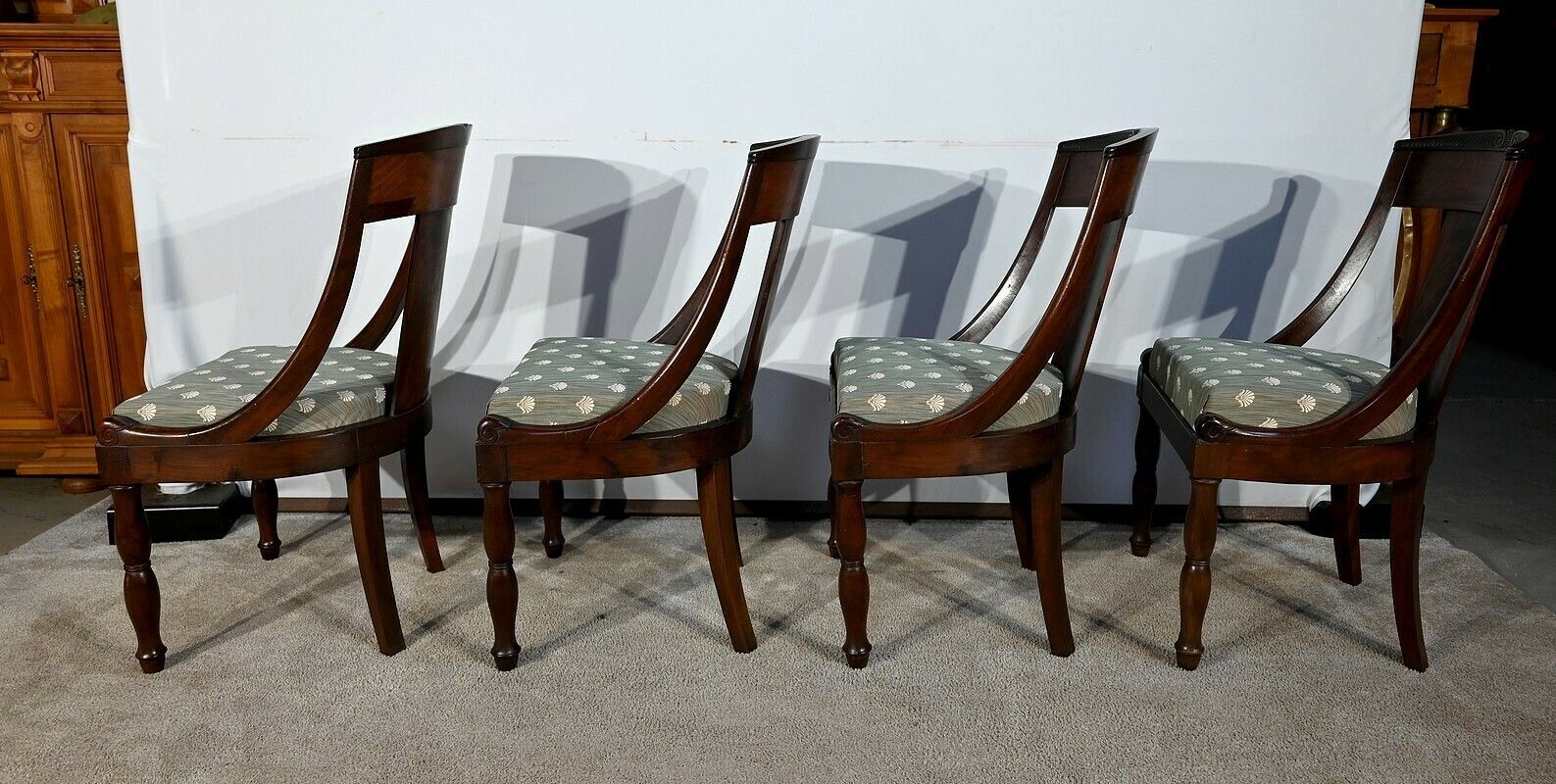 Suite Of 4 Gondola Chairs In Cuban Mahogany, Restoration Period – Early 19th Century photo Furniture
