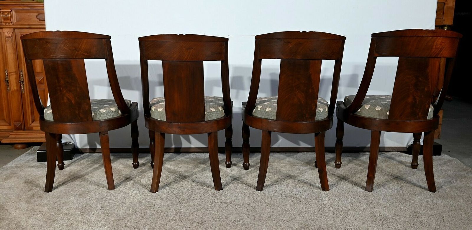 Suite Of 4 Gondola Chairs In Cuban Mahogany, Restoration Period – Early 19th Century photo 2516.8548386099997