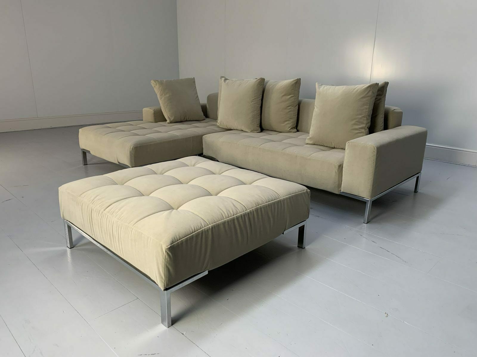 Zanotta “Alfa 1326” L Shape Sofa & Ottoman  In Pale Grey Velvet photo for sale