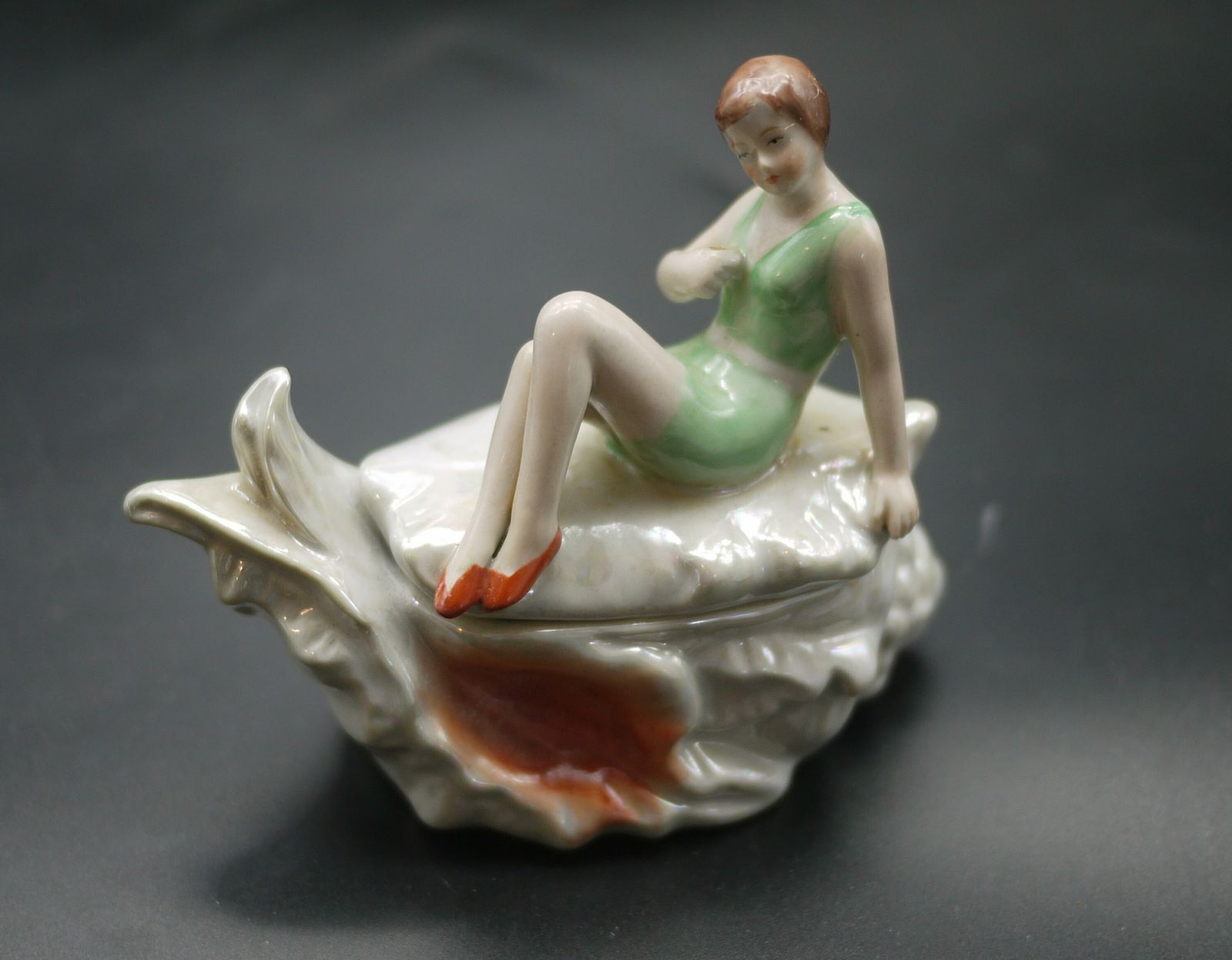 Art Deco Porcelain Bathing Beauty Dresser Box photo furniture