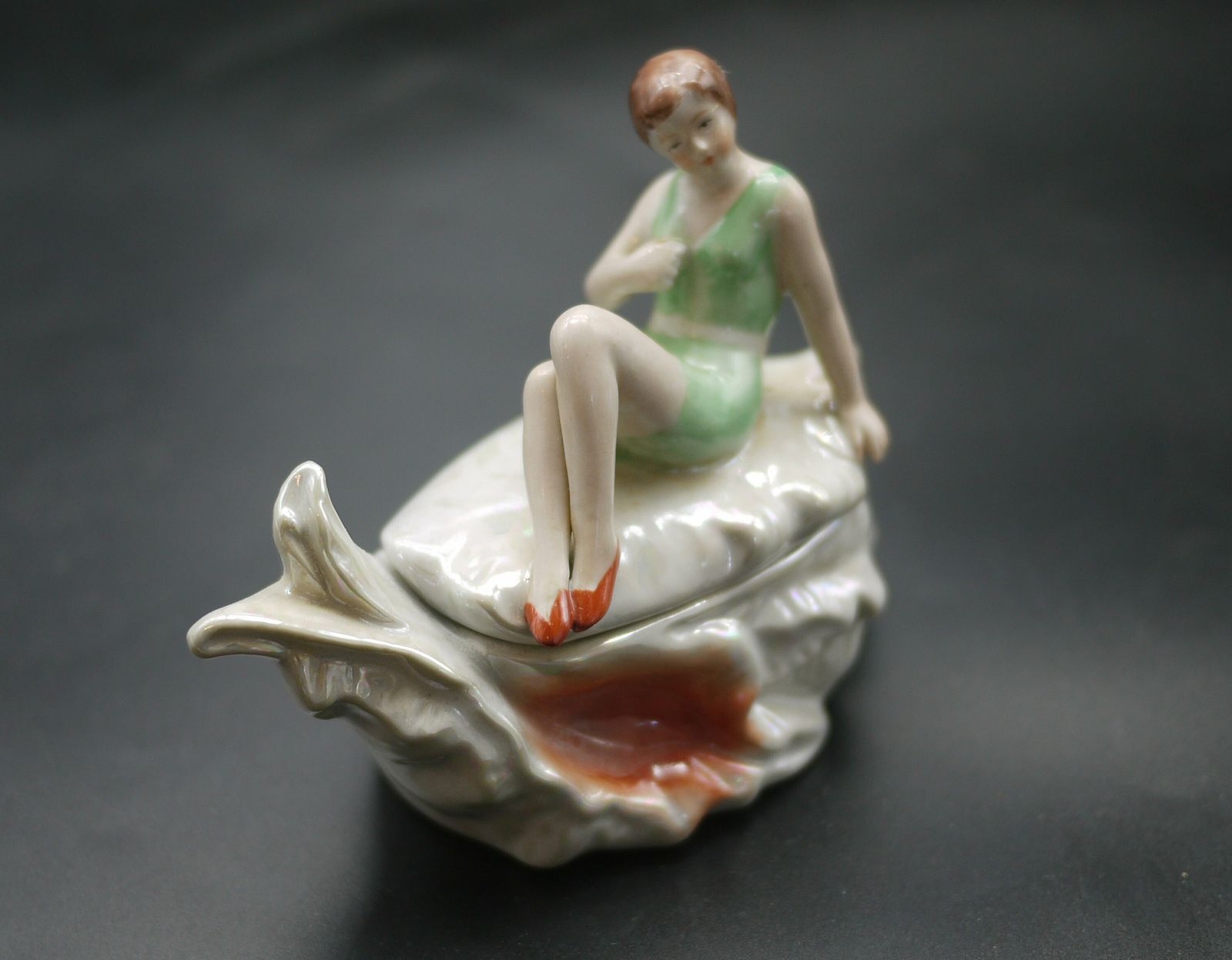 Art Deco Porcelain Bathing Beauty Dresser Box photo Home Decor