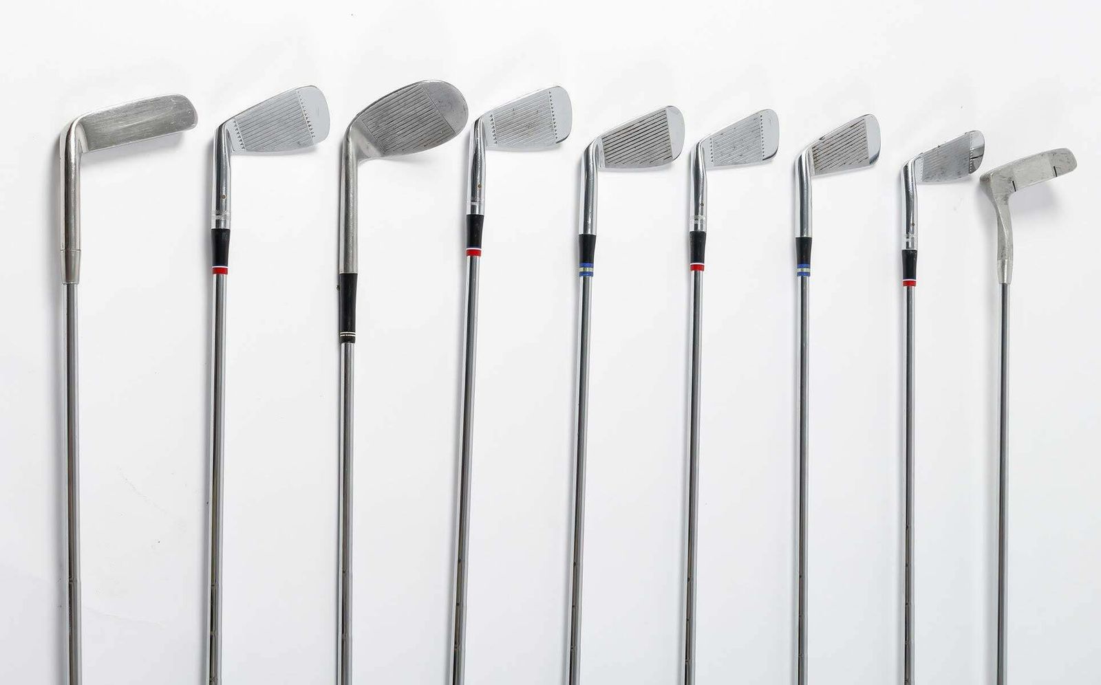 Suite Of 9 Golf Clubs From The 1960s. photo Home Decor