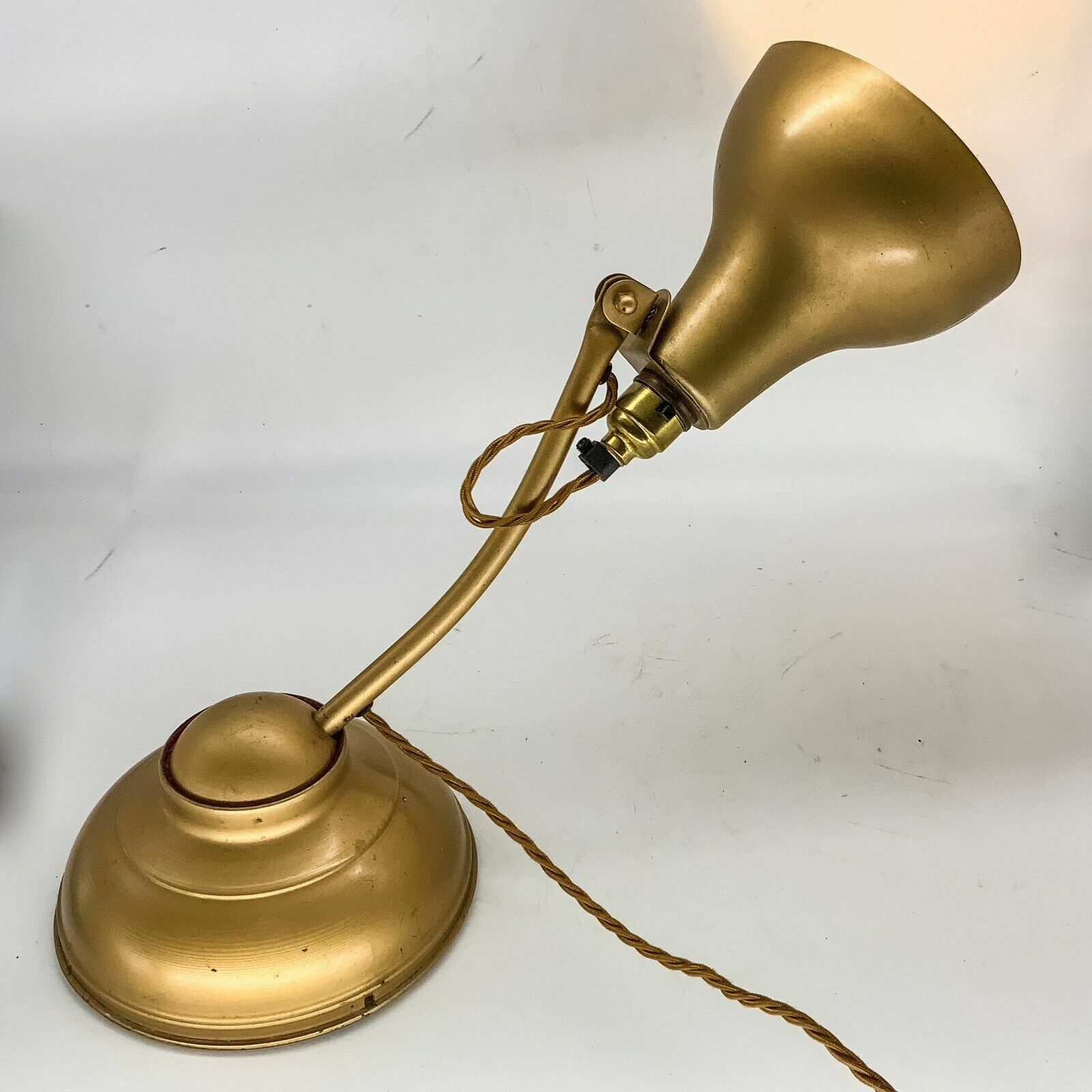 The Victor C Betta Desk Lamp H W Victor Ltd 40s 50s Rare photo for sale