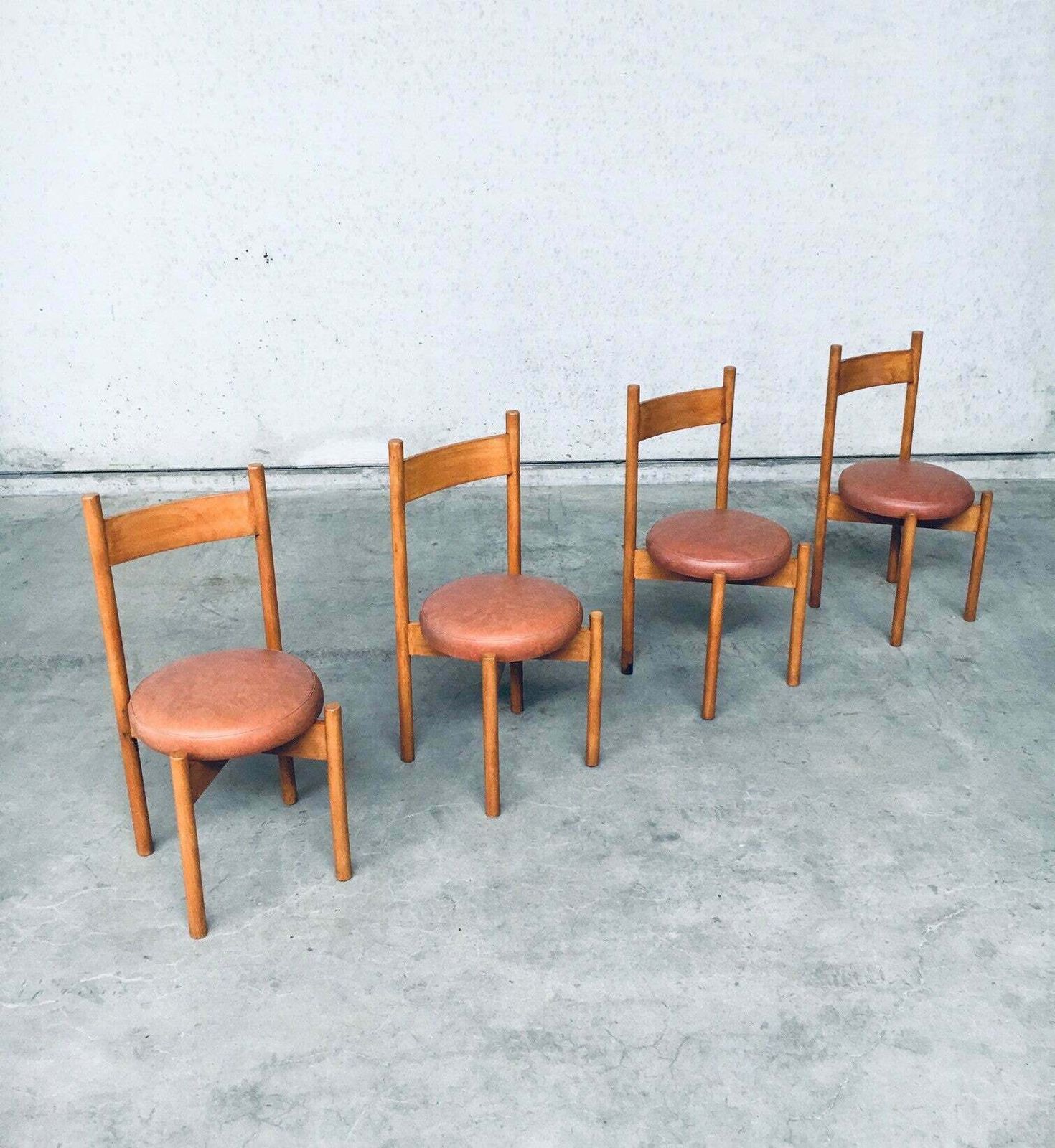 photo buy Mid Century Modern Design Eetkamerstoelen In De Stijl Van Charlotte Perriand, Frankrijk, Ca. Jaren 1960