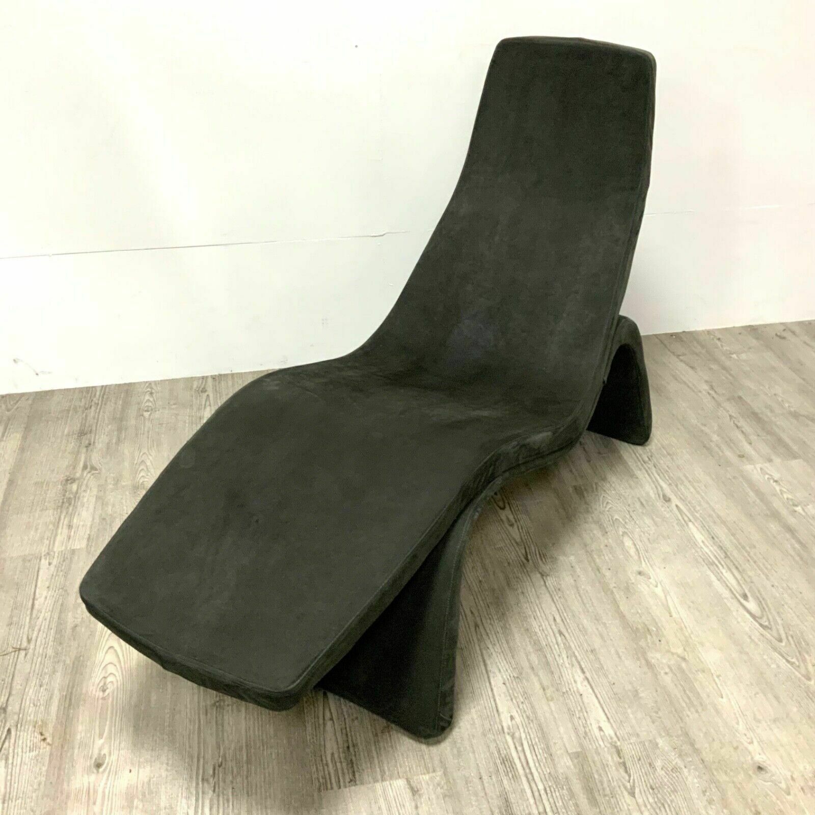Completely Original Chaise Longue 'Long Chair' By Designer Warwick Evans photo vinterior