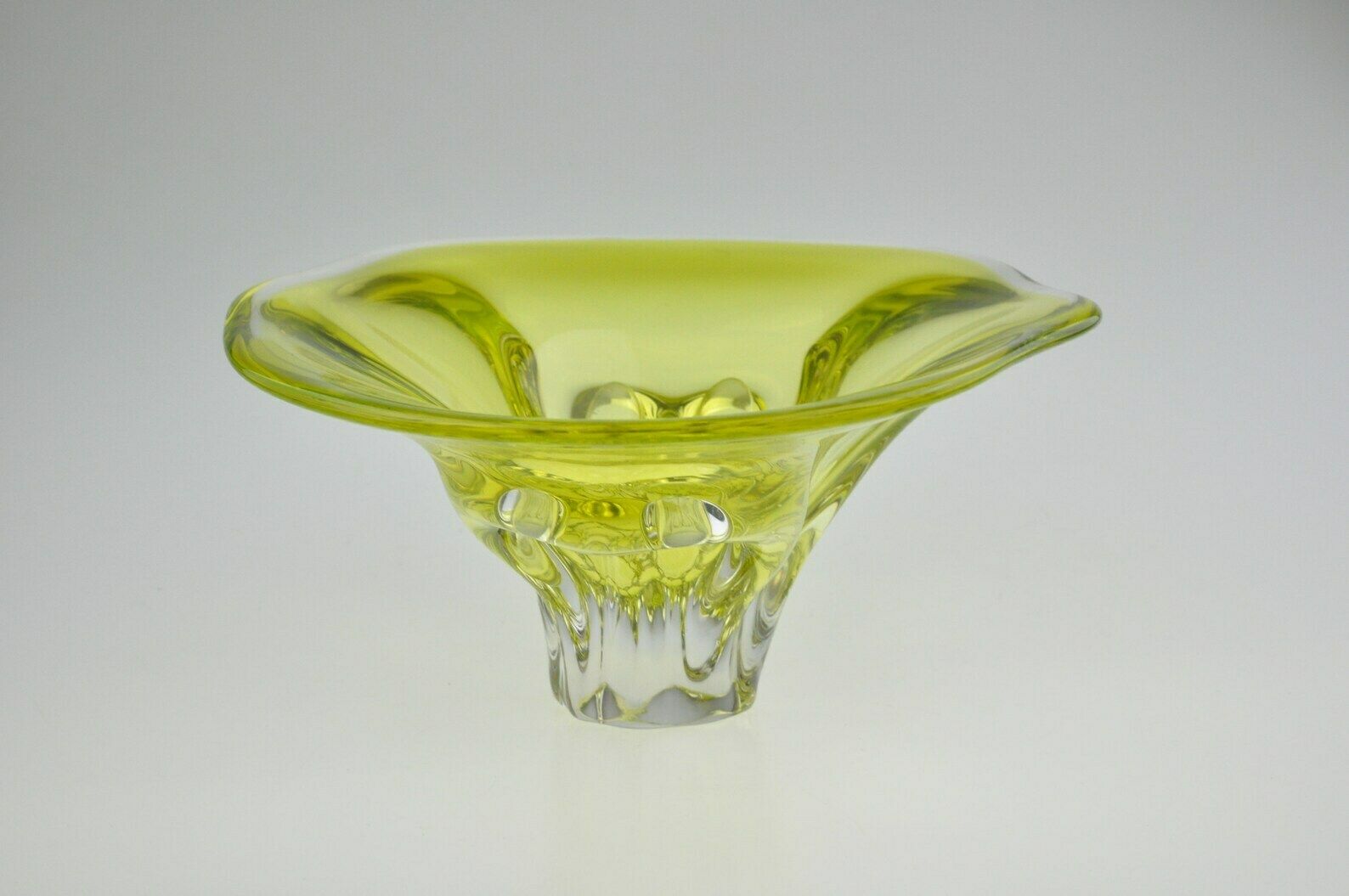 Josef Hospodka, Chribska Boheems Glazen Schaal, Hospodka, Tsjechisch Glas, Tsjechische Kunstglas, Kunstglas, Vintage Glazen Schaal, Vintage Schalen photo Woonaccessoires