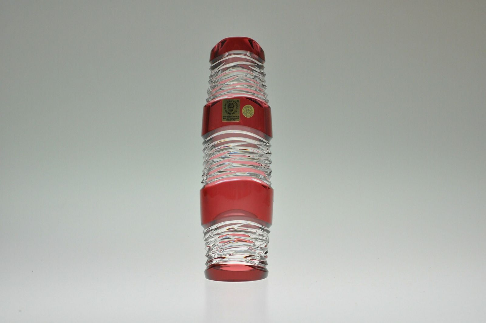 Rode Glazen Vaas, Tsjechisch Glas, Geslepen Vaas, Rode Vaas, Kunstglas, Vintage Glas, Boheemse Vaas photo for sale