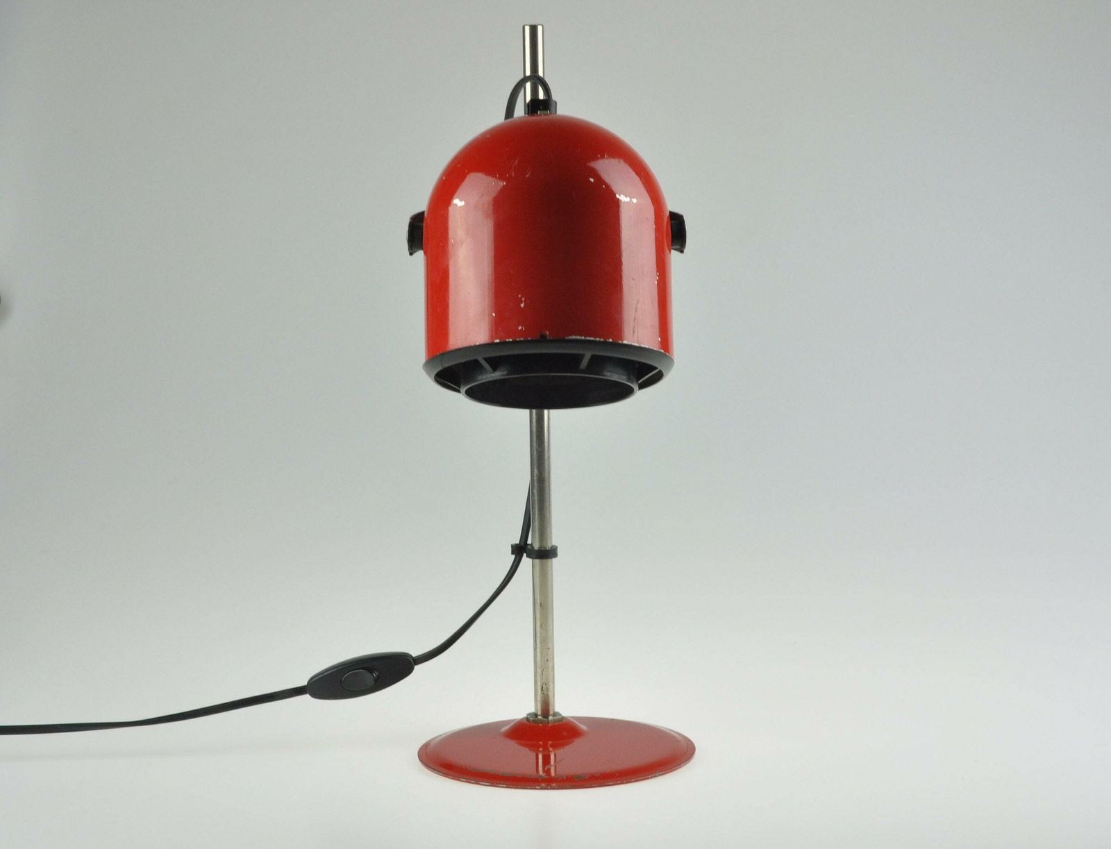 photo furniture Industriële Bureaulamp, Industriële Lamp, Architectenlamp, Bureaulamp, Mid Century Lamp, Rode Lamp, Mid Century Verlichting, Tafellamp