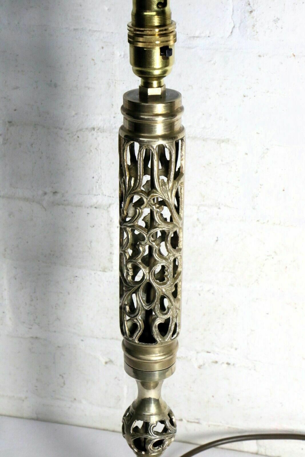 Table Lamp Eastern Brass Anglo Indian Vintage Lamp Ethnic Reticulated Finish photo Lighting