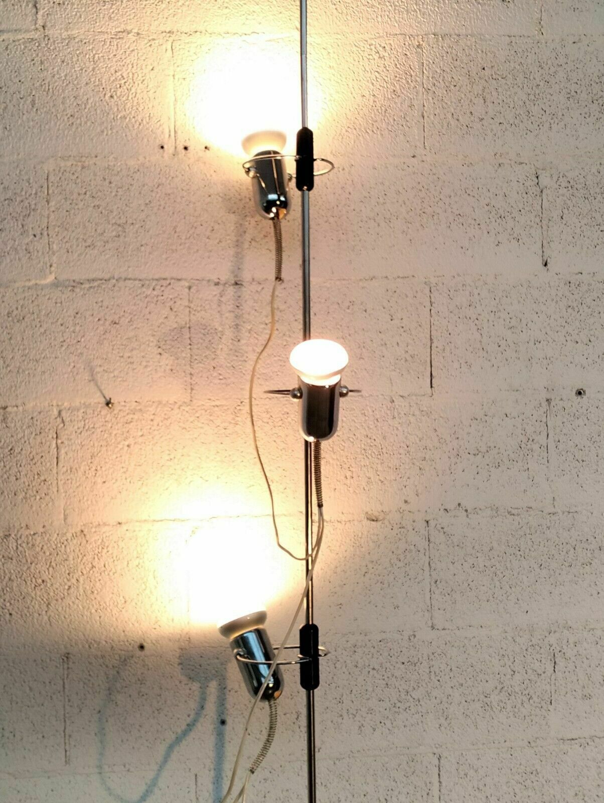 photo furniture Adjustable Floor Lamp Sky By Francesco Fois For Reggiani 60's 70's