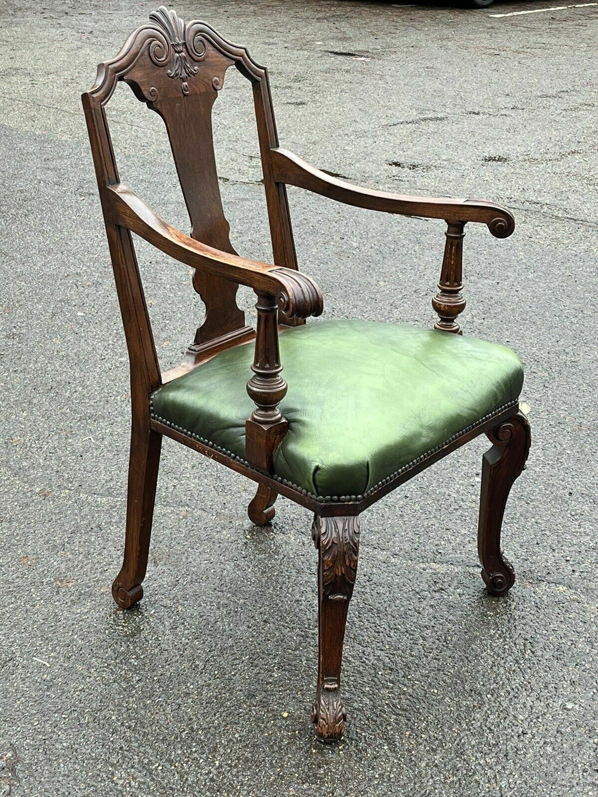 Country House Antique Mahogany Library Armchair. photo vinterior