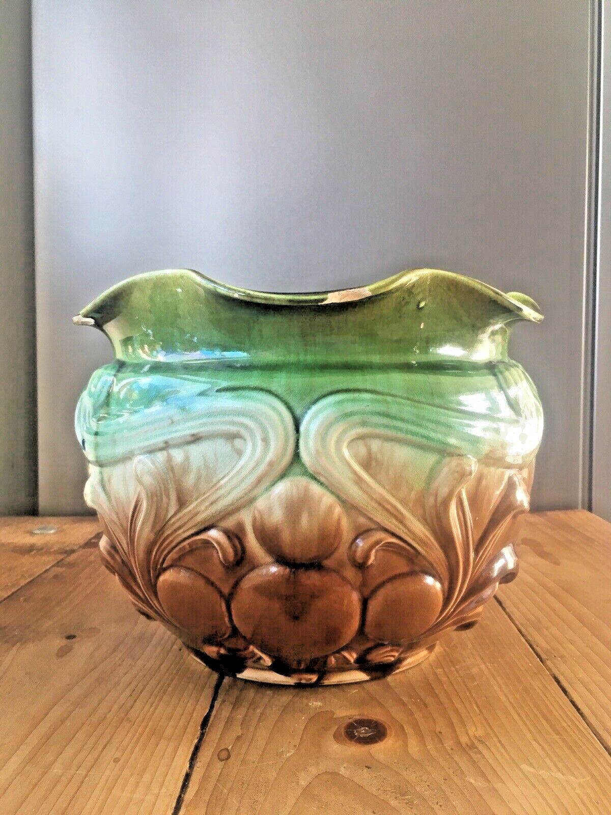 photo vintage Large Art Nouveau Wf Needham Majolica Pottery Planter Planter Pot Af