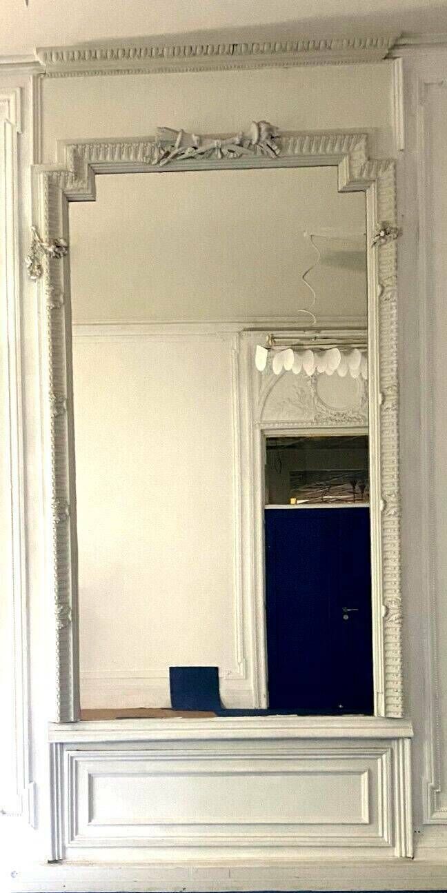 photo furniture Louis XVI Style Mirror In Wood And Carved Stucco 20th Century