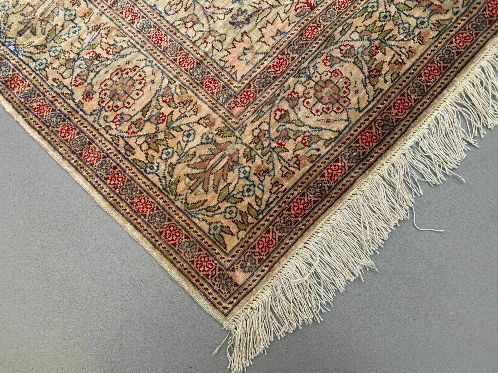 Vintage Turkish Silk Rug, 180x116 Cm, Kayseri, Pink Blue Green, Handmade photo vintage