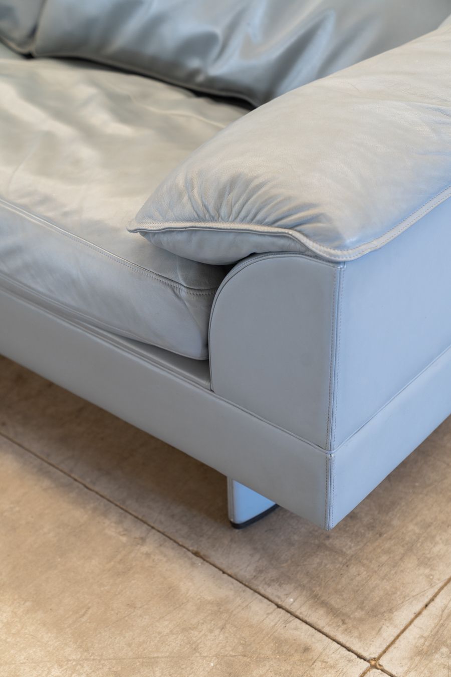 Serenade Corner Sofa By Tito Agnoli For Frau In Blue Leather And Goose Down, 1980s photo for sale
