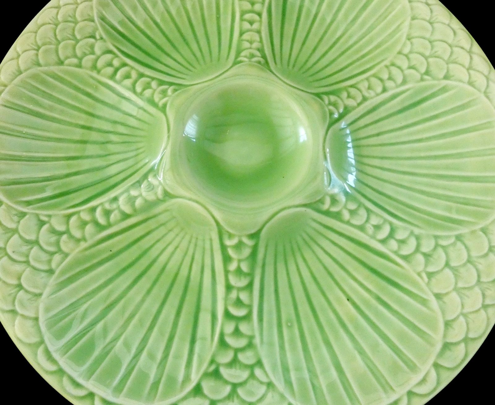 Antique Digoin Oyster Plates, Green And Yellow Majolica Oyster Platter, Faience Oyster Plates France 30s photo vinterior