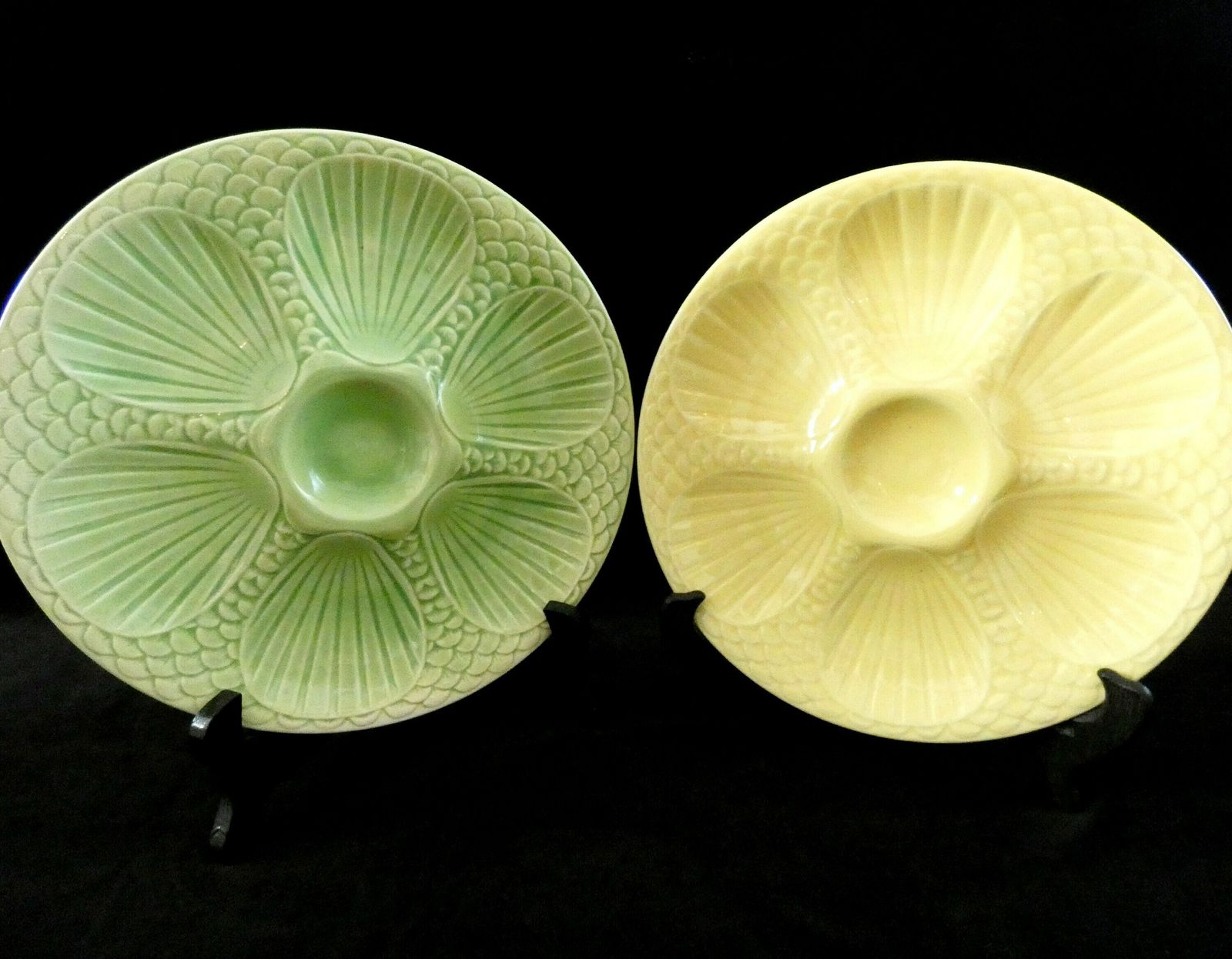 Antique Digoin Oyster Plates, Green And Yellow Majolica Oyster Platter, Faience Oyster Plates France 30s photo vintage