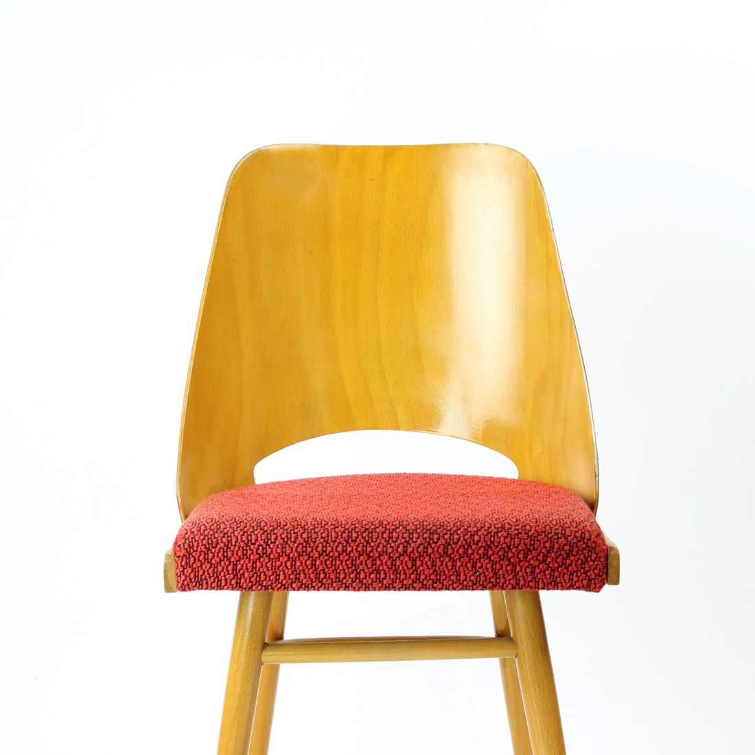 Set Of Four Mid Century Modern Beech Chairs By Oswald Haerdtl For Thonet, 1960s photo vinterior