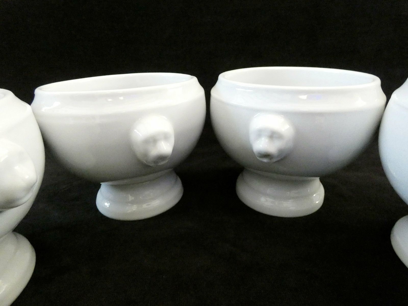 4 Vintage White Porcelain Bowls French Onion Soup Lion Head Handles Retro Pedestal Bowls photo 98.0