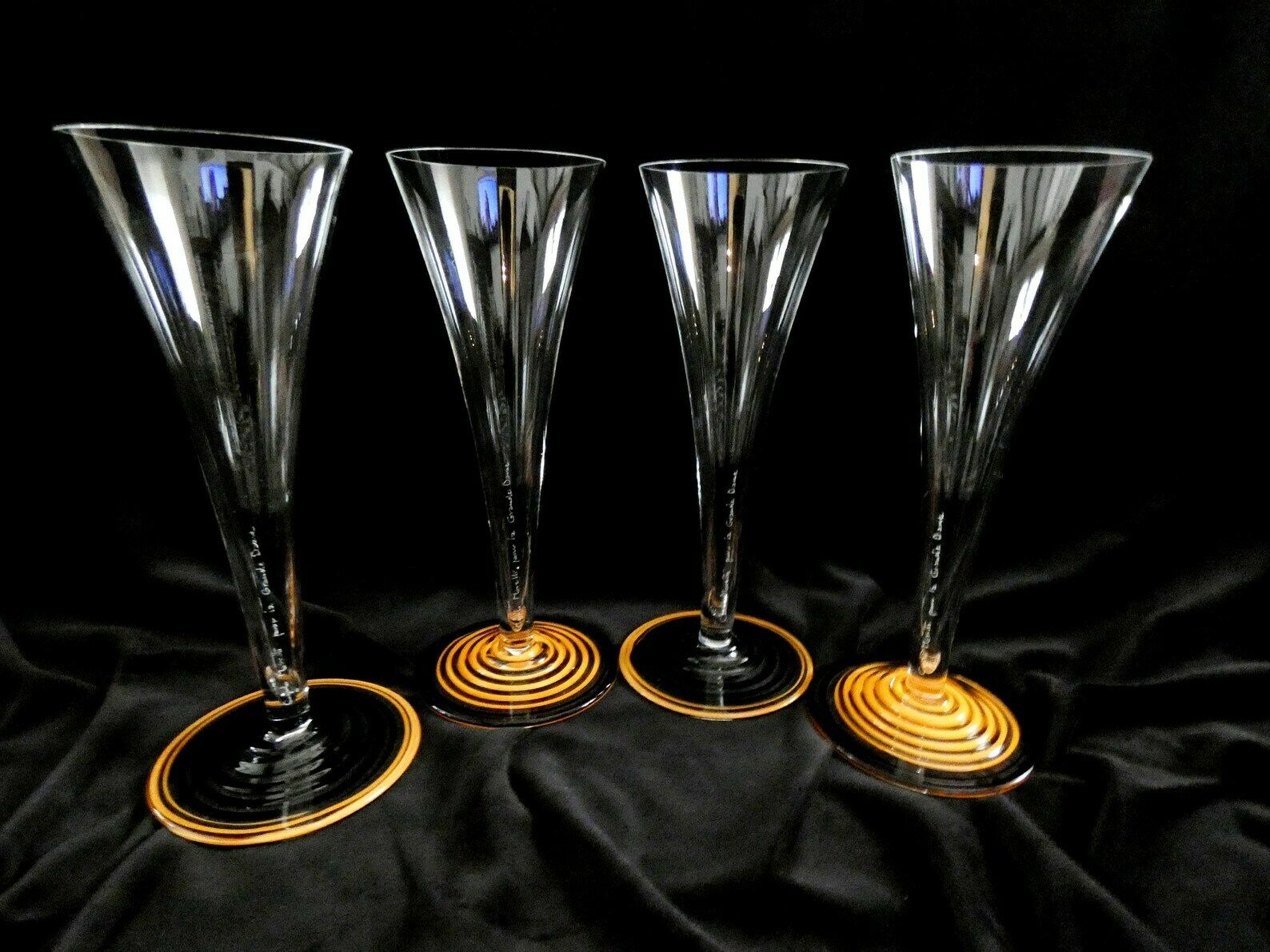2 Veuve Clicquot Ponsardin Champagnecoupes Murano Carlo Moretti, Zeldzame Vcp Kristallen Champagneflutes Moretti, Frankrijk photo for sale