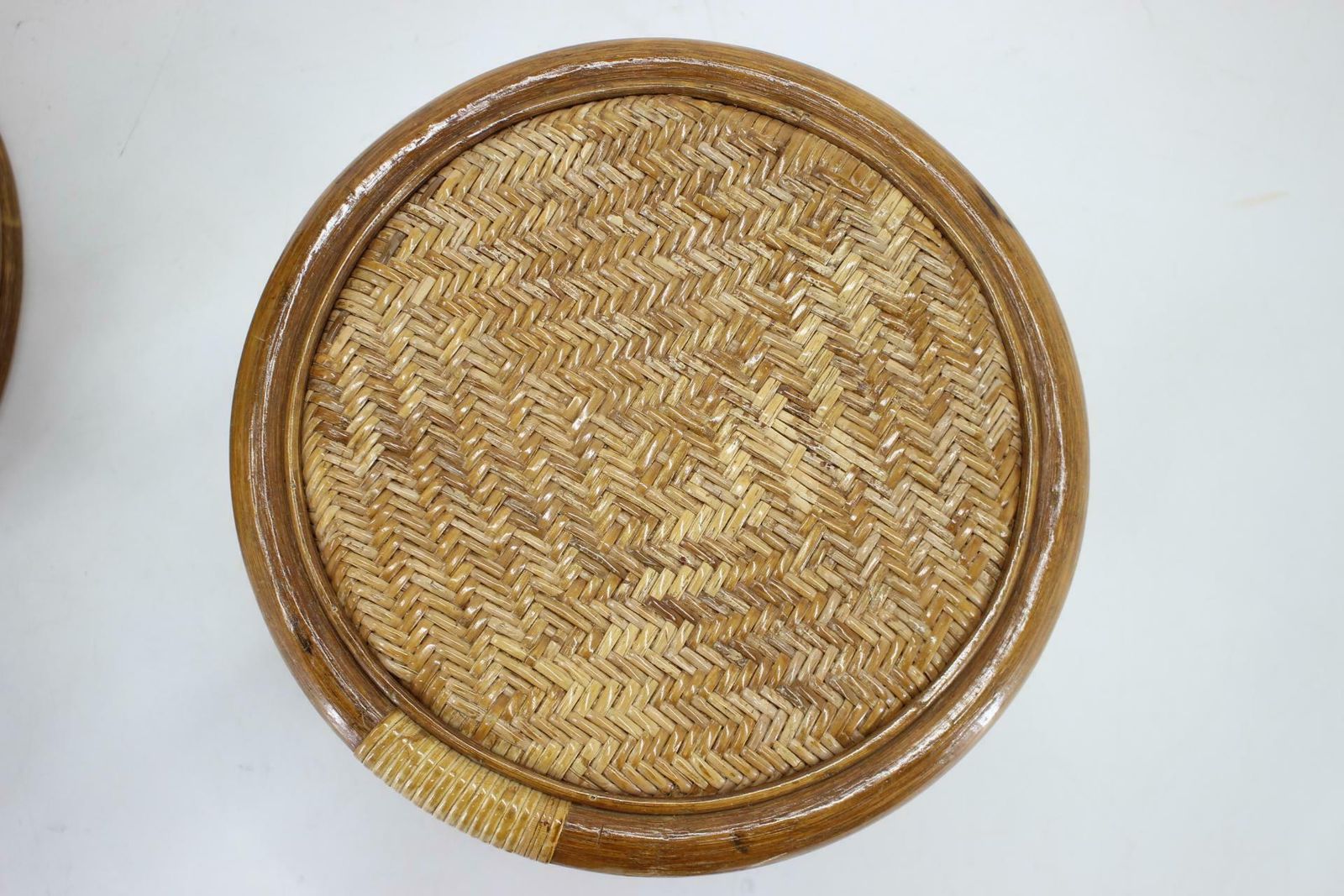 photo vinterior 1980s Rattan Armchair And Stool