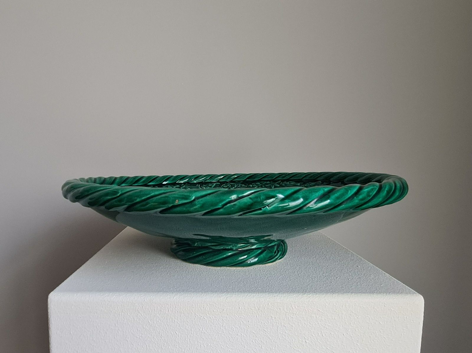 Fruit Cup Or Vallauris Dish In Green Massier / 50s / French Ceramics / Handicrafts / France / Twentieth Century photo vintage