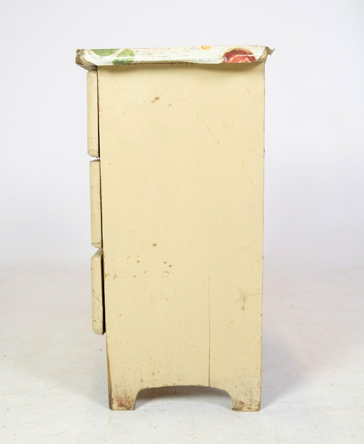 Children's Chest Of Drawers  In Painted Wood From 1890s photo vinterior