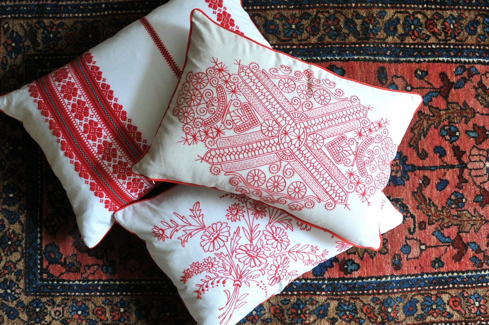 Large Vintage Ethnic Woven Throw Pillowcase   Red And White Decorative Pillow With Satin Piping   Rustic Farmhouse Style Pillow Cover photo vintage