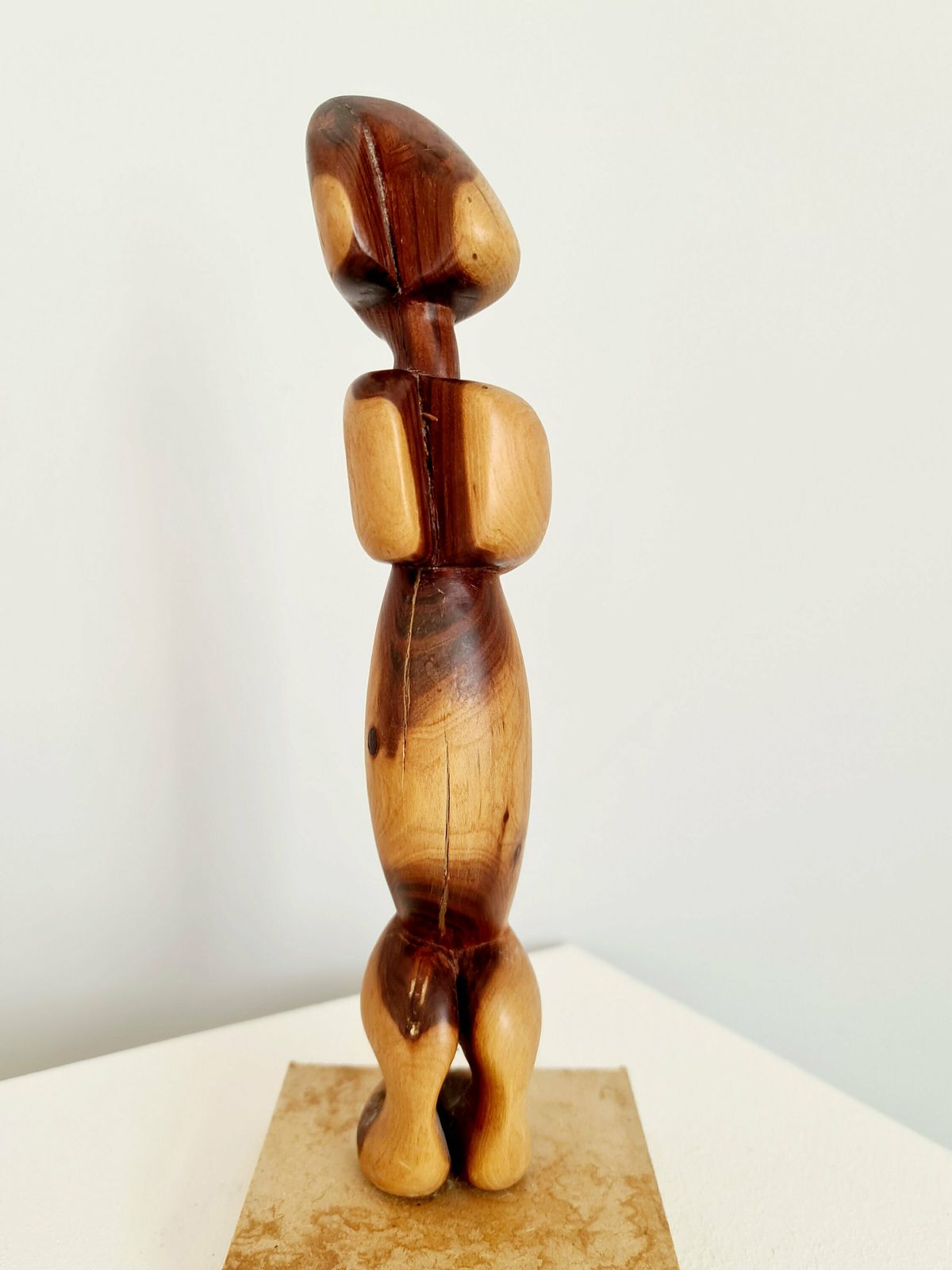 Modernist Sculpture Signed In Wood With Organic Forms / Art / Collection / Mid Century / Vintage / Xxth Century photo vinterior