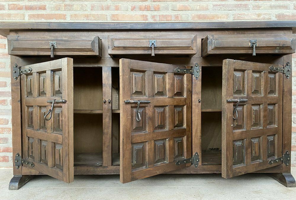 photo vinterior Large 20th Century Catalan Spanish Baroque Carved Walnut Tuscan Credenza Or Buffet, 1900s