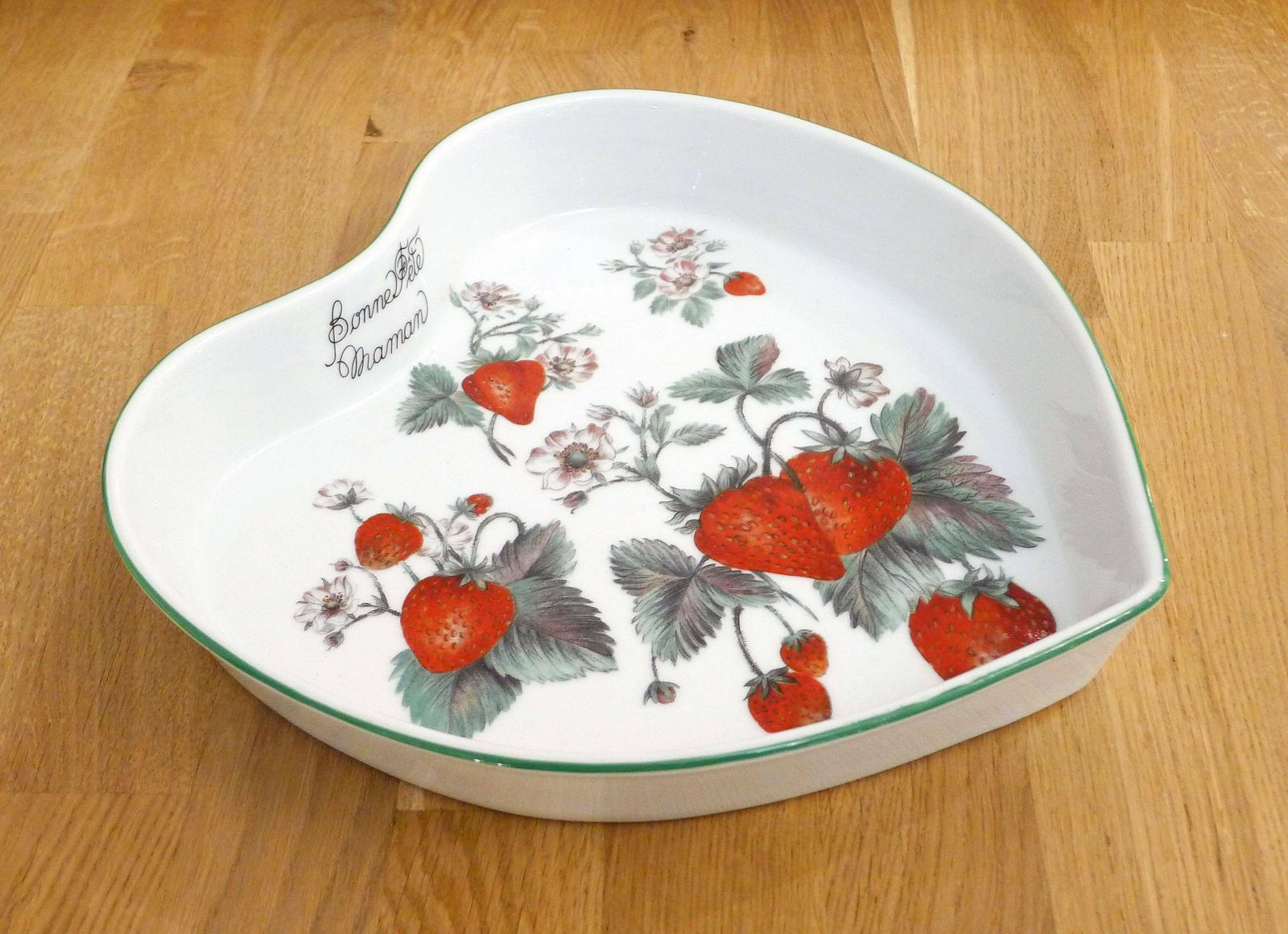 Heart & Strawberries Dish photo furniture
