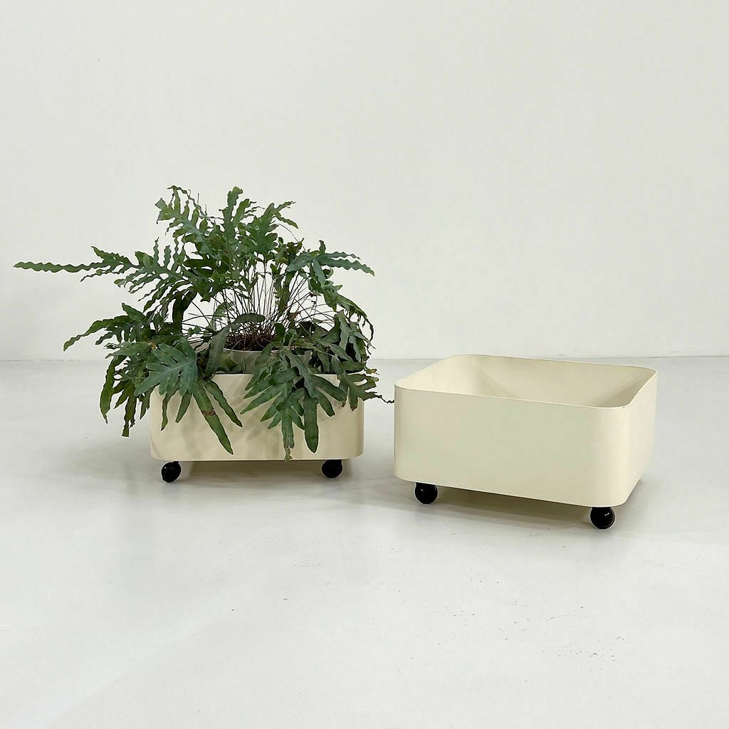 Pair Of Square Planters On Wheels By Anna Castelli For Kartell, 1970s photo furniture