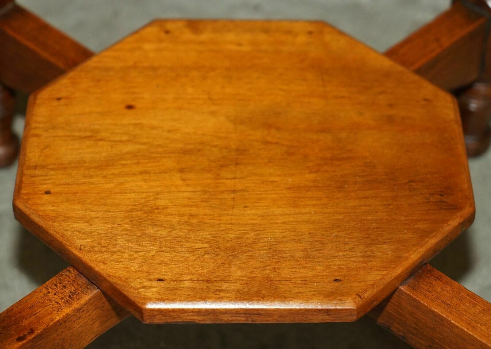 475.0 Decorative English Victorian Hand Carved Octagonal Side End Occasional Table photo