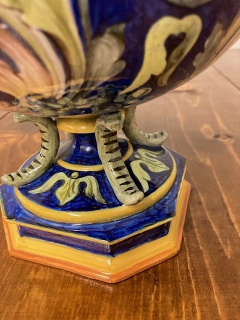 Antique Trilobed Majolica Vase Ginori 1860 With Festoons. Blue Signature. Very Good Condition photo vinterior