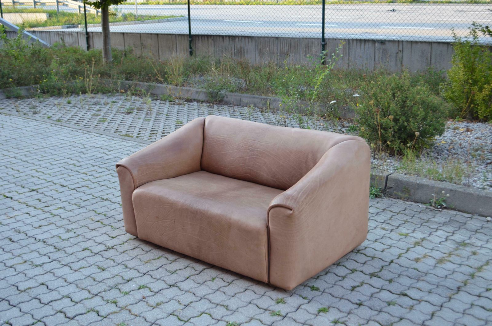 De Sede Ds 47 Loveseat Neck Leather Sofa Brown photo vinterior