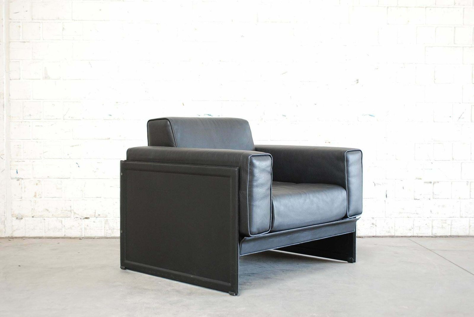 photo for sale Matteo Grassi Korium Leather Armchair Or Chair Korium By Tito Agnoli