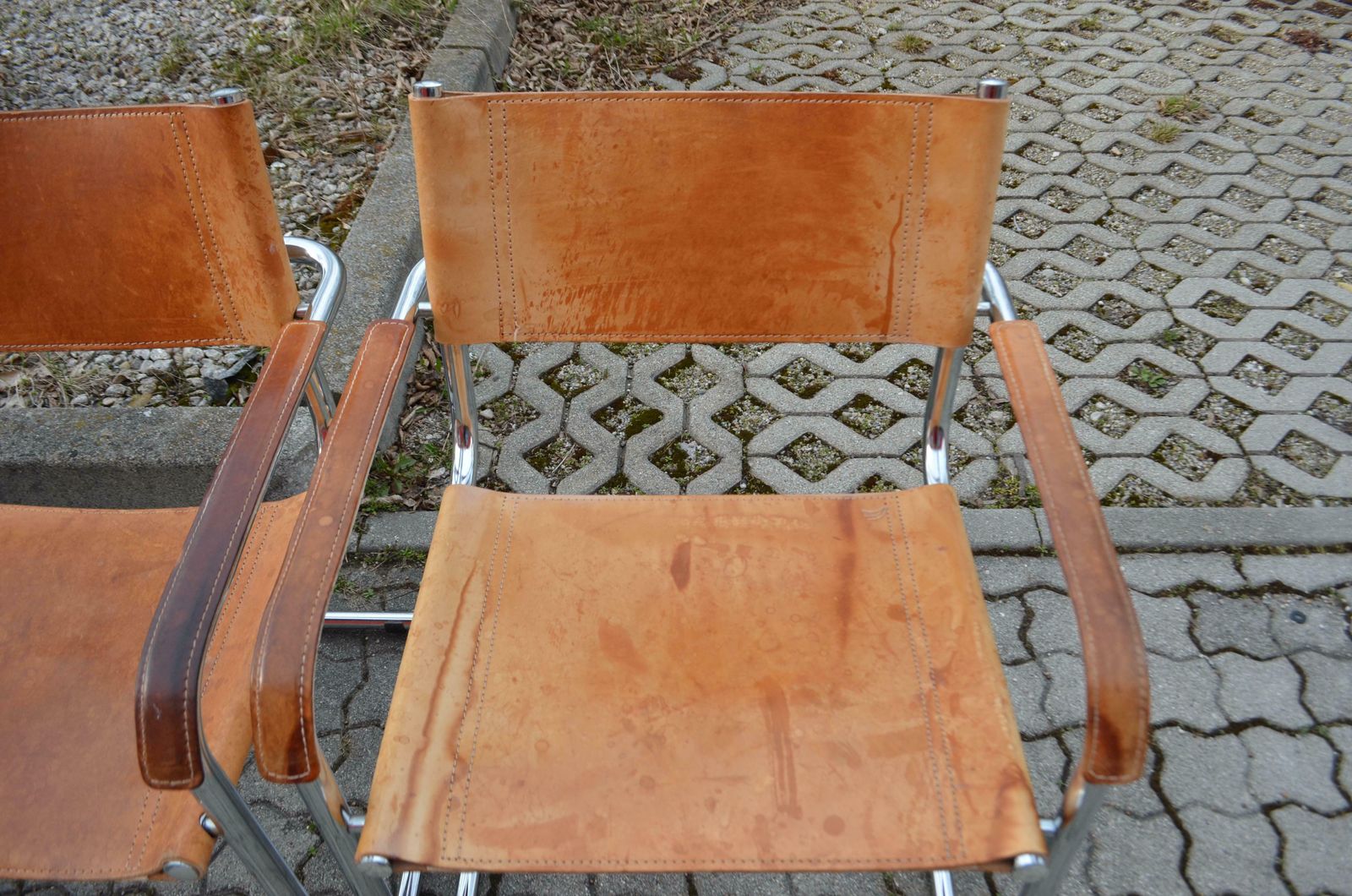 photo vinterior Vintage Italy Cognac Vegetal Leather Dining Chairs Armchairs Cantilever Set Of 6